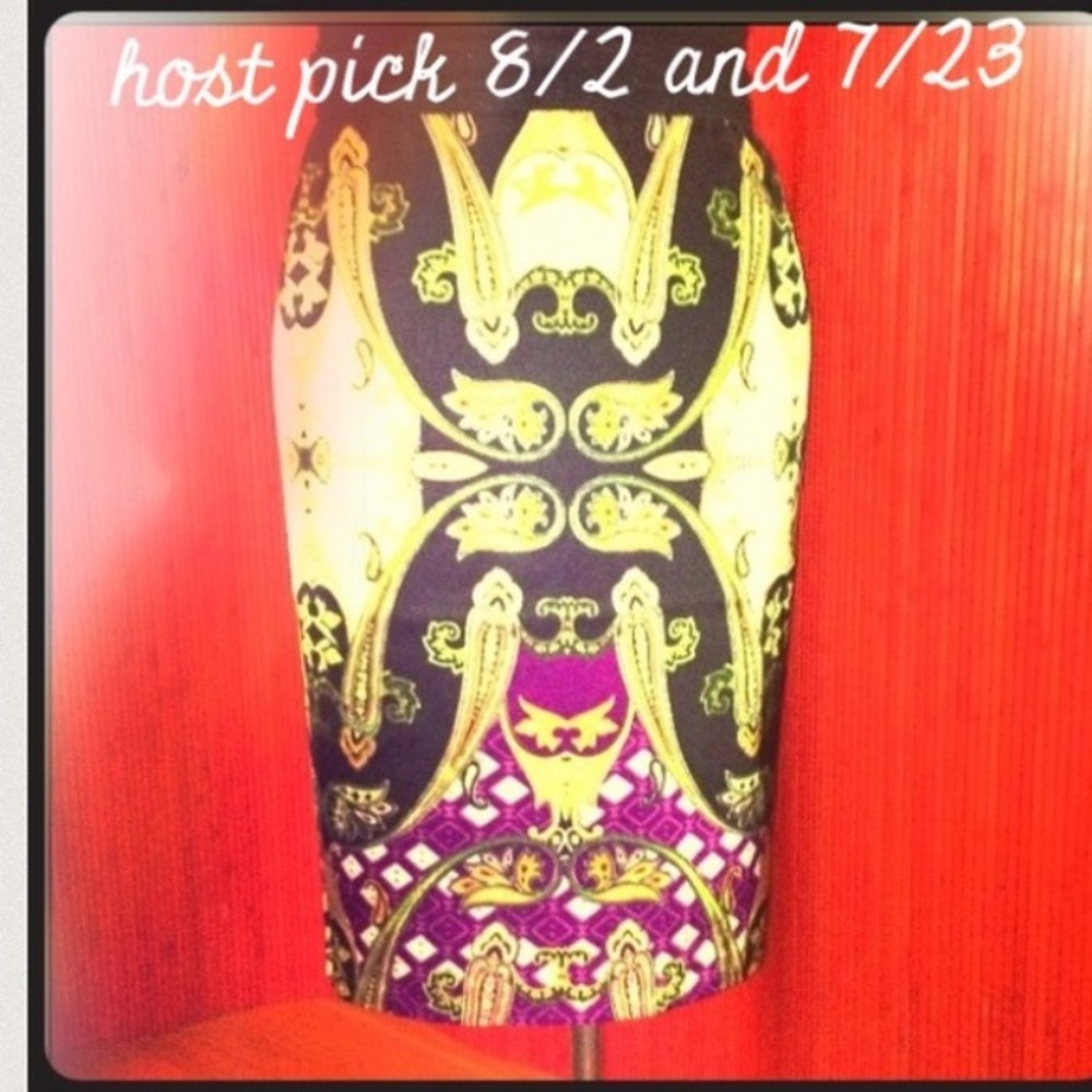 NWT Vince Camuto Baroque Print Pencil Skirt